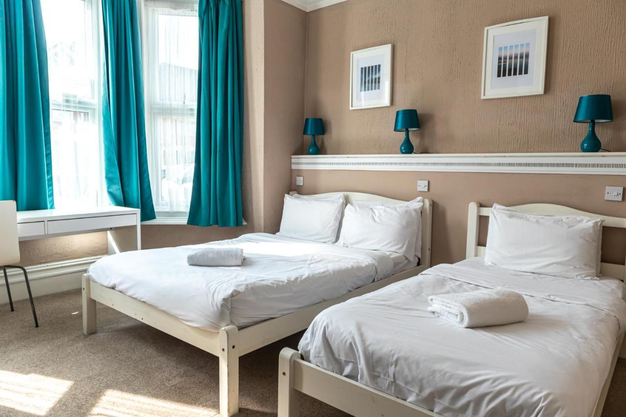 แอดเดนโร เซอร์วิส รูม Hotel เซาธ์แธมป์ตัน ห้อง รูปภาพ